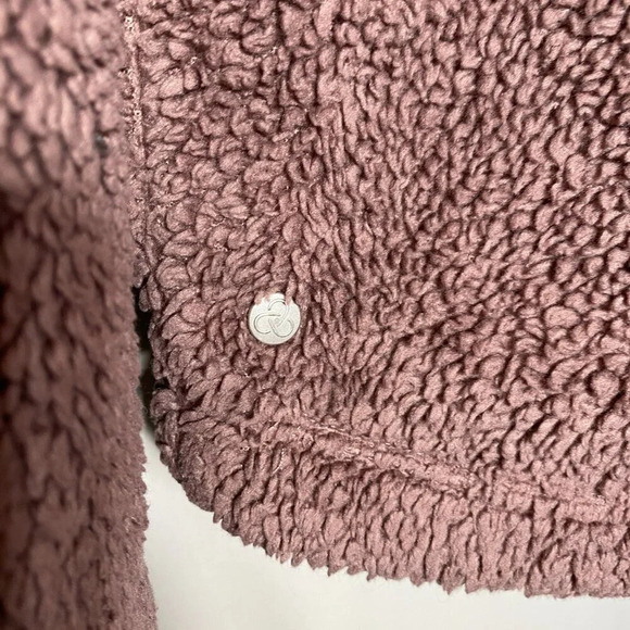 Zella Women's XS Furry Fleece Funnel Neck Teddy Mock Neck Pullover Purple Moon - Picture 13 of 16